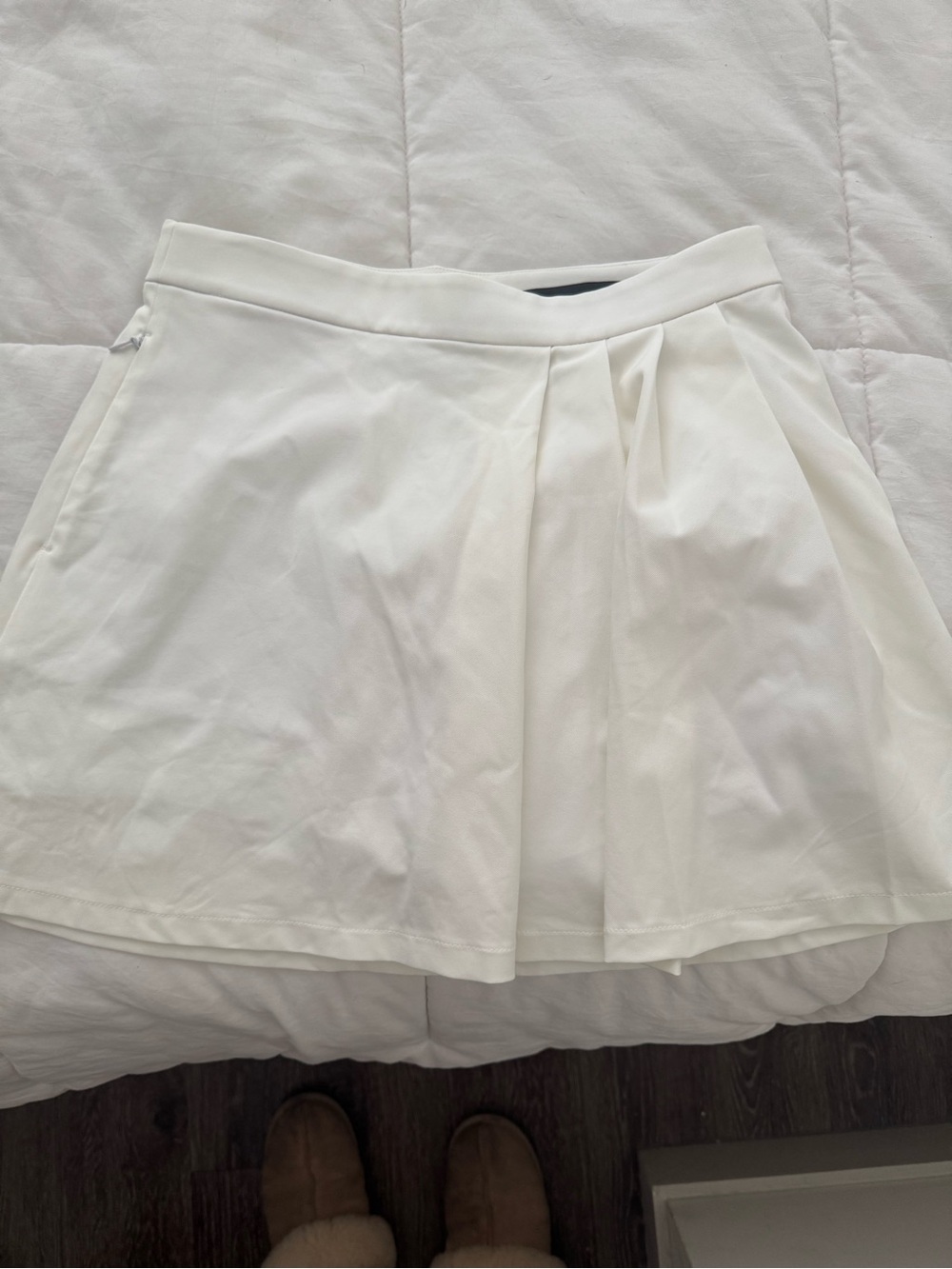 G/FORE White Pleated Golf Skort